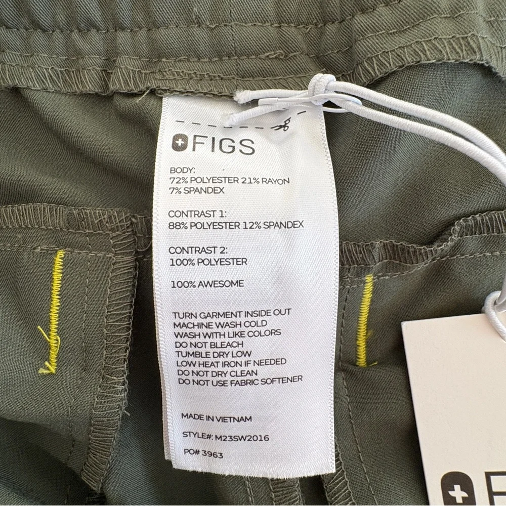 NWT FIGS Mens Scrub Set Chisec Top and Tansen Jogger Pants XL Moss Green
